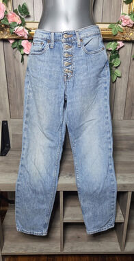 AERO Mom Jeans Light Wash Blue Denim Button Fly High Rise 5-Pocket Womens 26